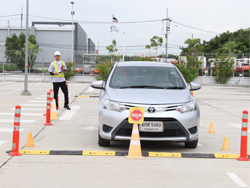 ฝึก และประเมินทักษะการขับรถในสถานีจำลองสถานการณ์ Station Skill Practice