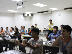 เทคนิคการบังคับควบคุมพวงมาลัย และการรับมือกับสถานการณ์ฉุกเฉิน