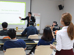 เทคนิคการขับรถเชิงป้องกันอุบัติเหตุ Defensive Driving technique โดยอาจารย์อภิรัติ  คำสายพรม