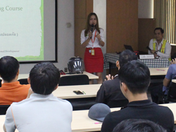 กล่าวต้อนรับพร้อมแนะนำวิทยากร และกิจกรรมฝึกอบรม