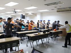 เทคนิคการขับขี่รถจัรกยานยนต์ และการรับมือกับสถานการณ์ฉุกเฉิน Riding Technique and Emergency Response