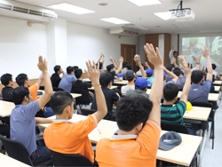 กฏหมายจราจรทางบกเพื่อการขับรถอย่างปลอดภัย Traffic Laws for Safety Driving