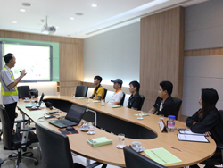 เทคนิคการขับขี่รถจักรยานยนต์อย่างปลอดภัย Safety Riding Technique โดยอาจารย์อนุชาติ  เชียงสุข