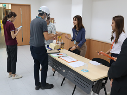 ลงทะเบียนรับเอกสารประกอบการฝึกอบรม