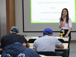 กล่าวต้อนรับพร้อมแนะนำวิทยากร และกิจกรรมฝึกอบรม