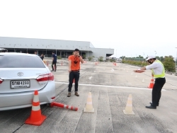 เรียนรู้จากความผิดพลาดในสถานการณ์จำลอง
