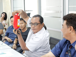 การตรวจสอบอุปกรณ์ความปลอดภัย ภายในคลังสินค้า