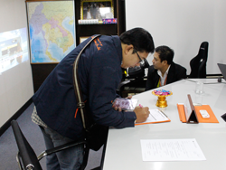 ลงทะเบียนรับเอกสารประกอบการฝึกอบรม