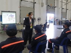 เทคนิคการขับรถบรรทุกเชิงป้องกันอุบัติเหตุ	โดยอาจารย์อภิรัติ  คำสายพรม			