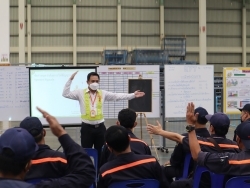 เทคนิคการให้สัญญาน และการป้องกันความเสี่ยงขณะจอด