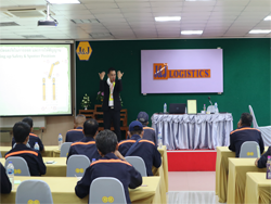 เทคนิคการให้สัญญาน และการป้องกันความเสี่ยงขณะจอด