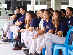 บรรยากาศเต็มไปด้วยความสนุกสนาน