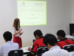 กล่าวต้อนรับพร้อมแนะนำวิทยากร และกิจกรรมฝึกอบรม