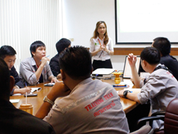 กล่าวต้อนรับพร้อมแนะนำวิทยากร และกิจกรรมการฝึกอบรม
