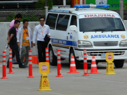 ทดสอบทักษะการขับรถในสถานีทดสอบต่างๆ