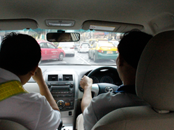 ฝึก และประเมินทักษะการขับรถเชิงป้องกันอุบัติเหตุบนการจราจรจริง On Road Evaluate