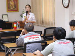 กล่าวต้อนรับพร้อมแนะนำทีมวิทยากร และกิจกรรมฝึกอบรม