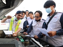 การตรวจระบบหล่อลื่น และของเหลวภายในรถยนต์