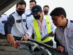 การตรวจสอบแบตเตอร์รี่ และไฟส่องสว่าง