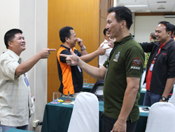 บทบาทหน้าที่ของพนักงานขับรถมืออาชีพ และการสร้างภาพลักษณ์ที่ดีให้กับตนเอง และองค์กร