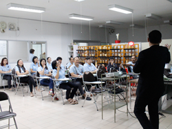 เทคนิคการขับรถเชิงป้องกันอุบัติเหตุ โดยอาจารย์อภิรัติ คำสายพรม