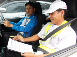 ตรวจประเมินการขับรถบนการจราจรจริง