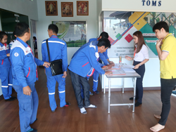 ลงทะเบียนรับเอกสารประกอบการฝึกอบรม