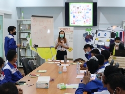 กล่าวต้อนรับพร้อมแนะนำทีมวิทยากร และกิจกรรมฝึกอบรม