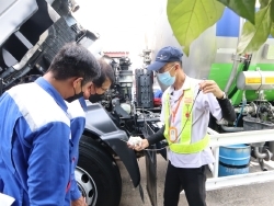 การตรวจสอบน้ำมันเครื่อง		
