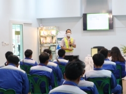 การตรวจสอบและเตรียมความพร้อมของยานพาหนะ โดยอาจารย์อนุชาติ  เชียงสุข