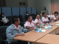 ต่อด้วยการทำงานร่วมกันเป็นทีม