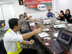 เทคนิคการควบคุมพวงมาลัยที่ถูกวิธีเพื่อเตรียมการรับมือกับสถานการณ์ฉุกเฉิน