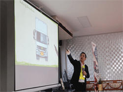 การตรวจสอบความปลอดภัยรอบตัวรถด้วยกระบวนการ KYT