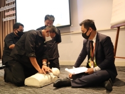 การกู้ฟื้นคืนชีพด้วยเทคนิค CPR		