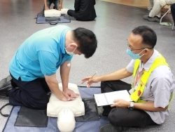 ฝึก และทดสอบการกู้ฟื้นคืนชีพในสถานการณ์ฉุกเฉิน