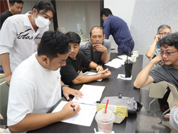 บทบาทหน้าที่ของพนักงานขับรถมืออาชีพ