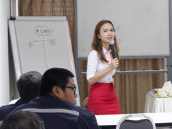 กล่าวต้อนรับพร้อมแนะนำกิจกรรมฝึกอบรม