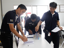 ลงทะเบียนรับเอกสารประกอบการฝึกอบรม