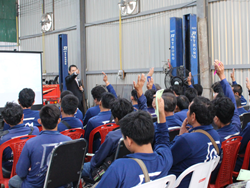 กฏหมายจราจรทางบกเพื่อการขับรถอย่างปลอดภัย Traffic Laws for Safety Driving
