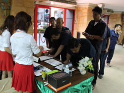 ลงทะเบียนรับเอกสารประกอบการฝึกอบรม