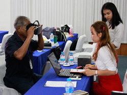 การตรวจสอบ และประเมินสมรรถภาพการมองเห็นในภาวะแสงสลัว