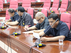 ลงทะเบียนรับเอกสารประกอบการฝึกอบรม