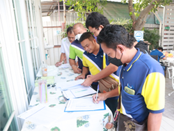 ลงทะเบียนรับเอกสารประกอบการฝึกอบรม