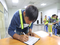 ลงทะเบียนรับเอกสารประกอบการฝึกอบรม